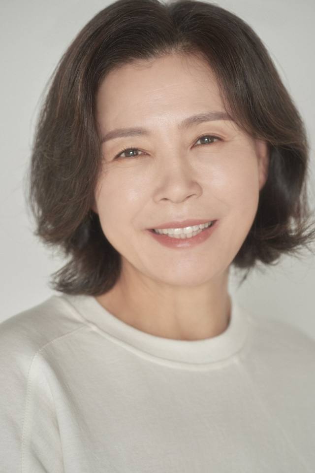 车美京