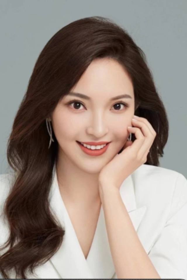 傲蕾