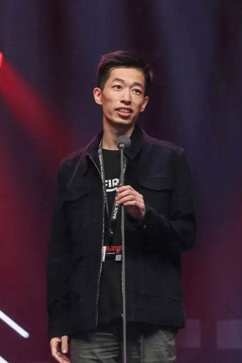 肖一凡