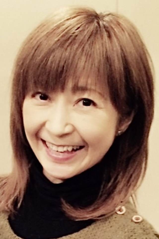 兴梠里美
