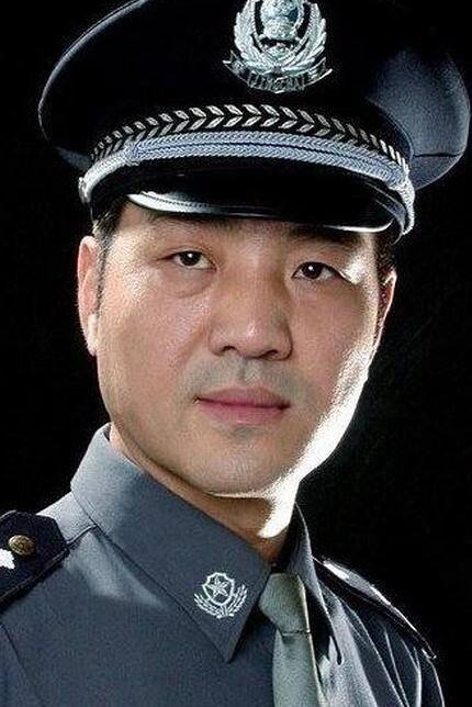 何铁红