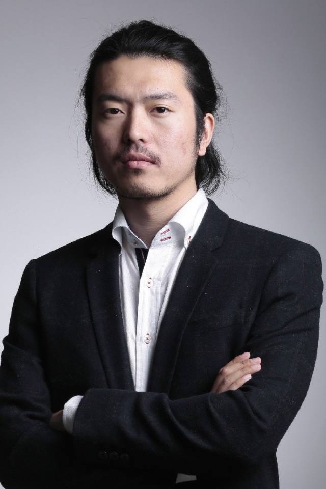 杨龙