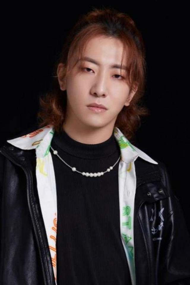 胡亚捷