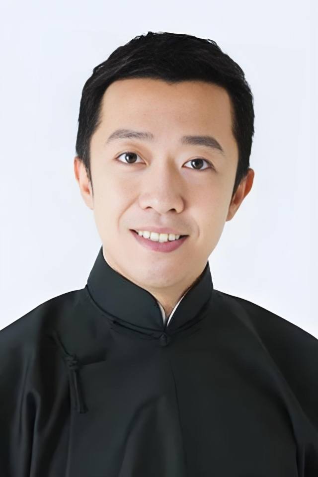 李菁