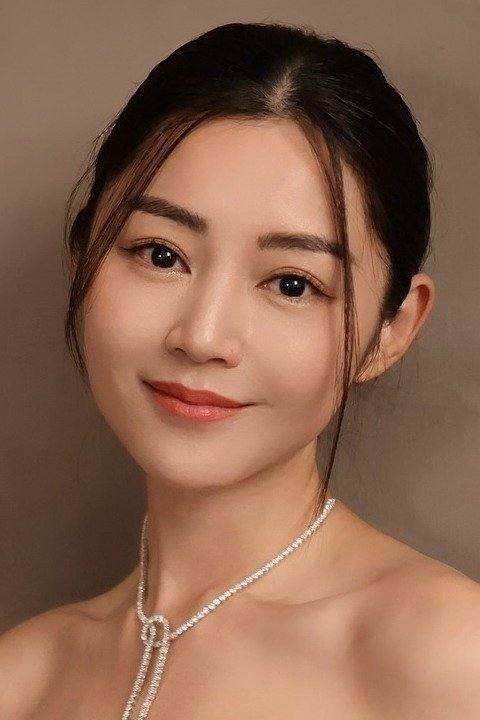 卫诗雅
